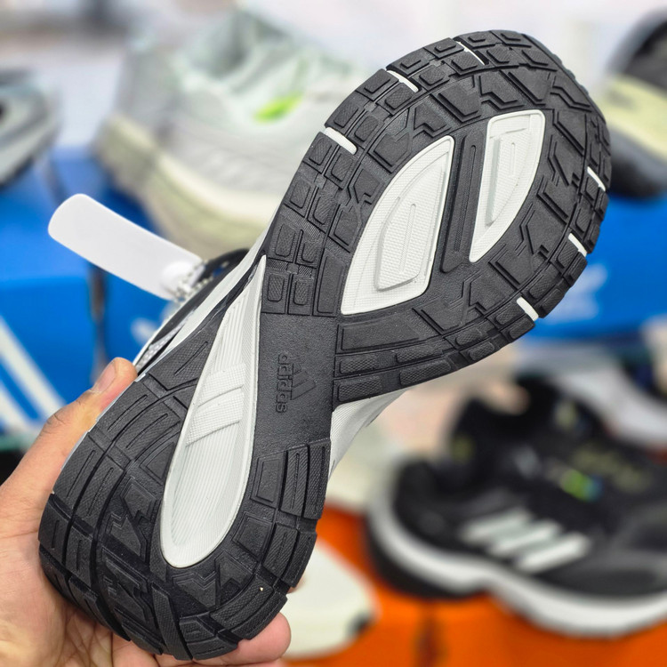 کفش ورزشی ادیداس مدل رسپانس سی ال سایزبندی 40تا45 | Adidas Response CL