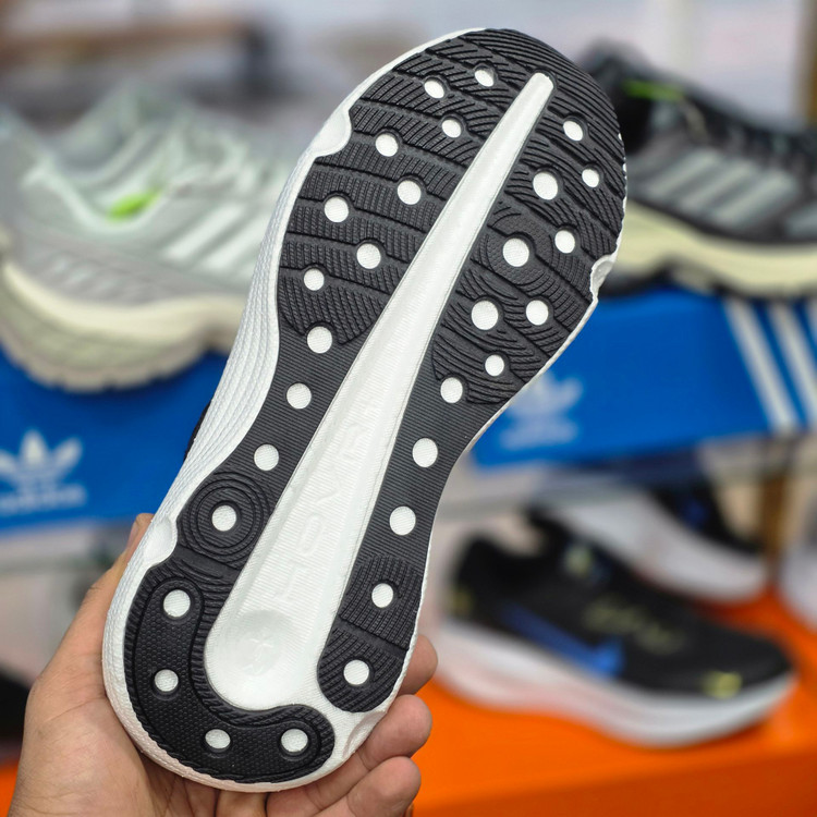 کتونی مسترکوالیتی اندرارمور اینفینیت سایزبندی 40تا45 | Under Armour Infinite