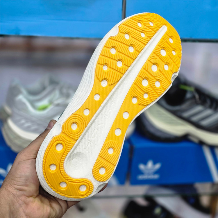 کتونی مسترکوالیتی اندرارمور اینفینیت سایزبندی 40تا45 | Under Armour Infinite