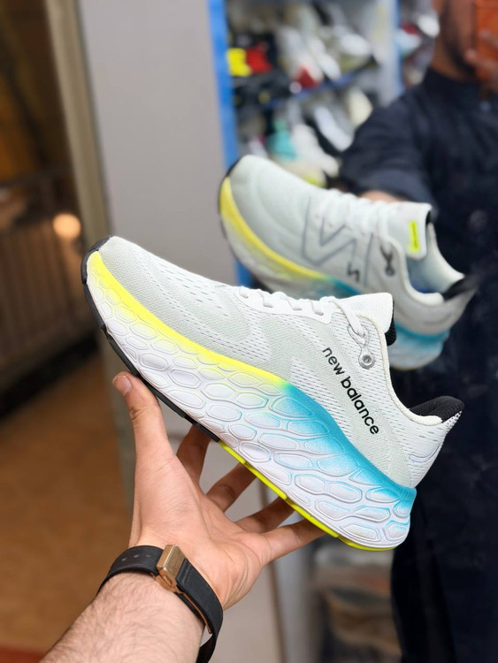 کتونی مسترکوالیتی نیوبالانس مدل Fresh Foam X v4 سایزبندی ۴۰ تا۴۵