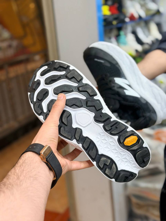 کتونی مسترکوالیتی نیوبالانس مدل Fresh Foam X v4 سایزبندی ۴۰ تا۴۵