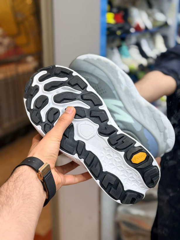 کتونی مسترکوالیتی نیوبالانس مدل Fresh Foam X v4 سایزبندی ۴۰ تا۴۵