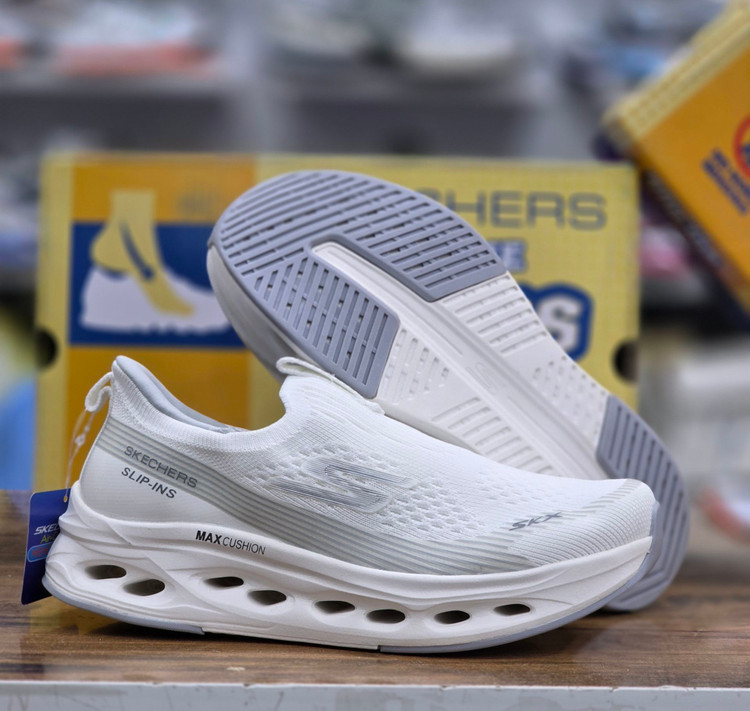 کتونی مسترکوالیتی اسکیچرز مدل Max Cushioning | سایزبندی 37 تا 40