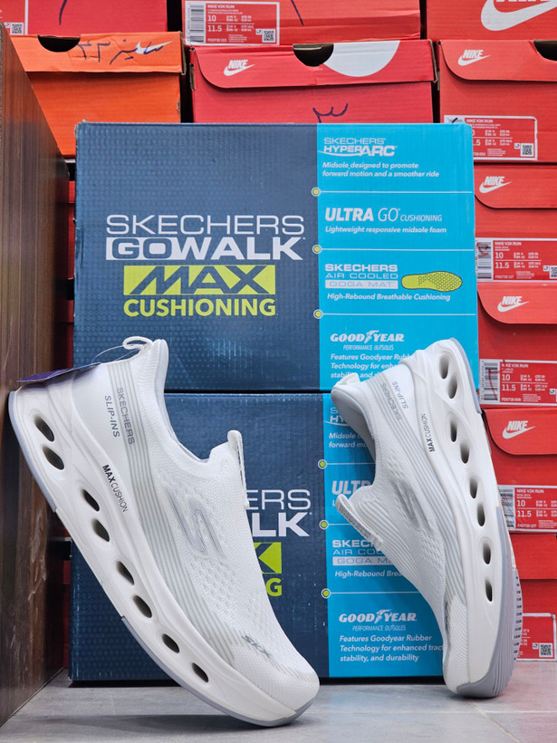 کتونی مسترکوالیتی اسکیچرز مدل Max Cushioning | سایزبندی 37 تا 40