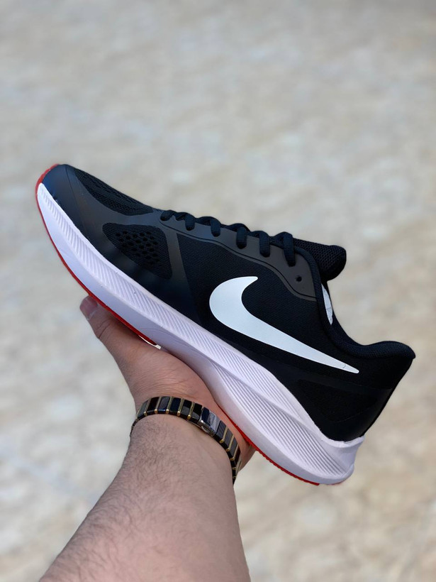 Nike guide10 made in Vietnam