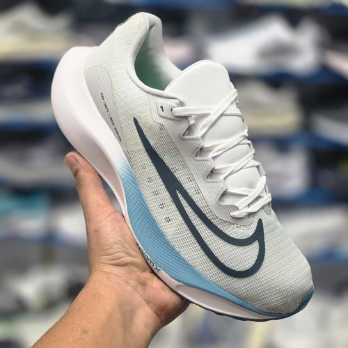 کتونی رانینگ نایک زوم ایکس ساخت ویتنام سایز ۴۰ الی ۴۵ | Nike ZoomX