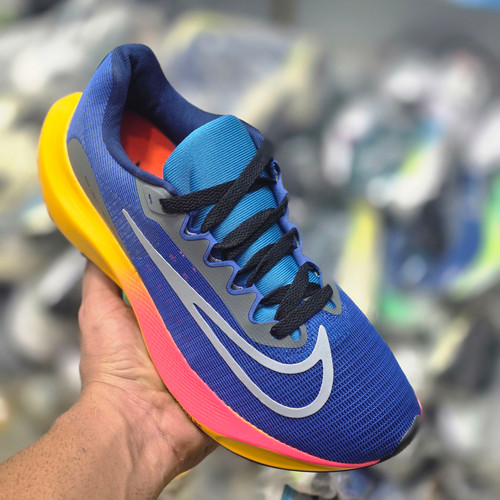 کتونی رانینگ نایک زوم ایکس ساخت ویتنام سایز ۴۰ الی ۴۵ | Nike ZoomX