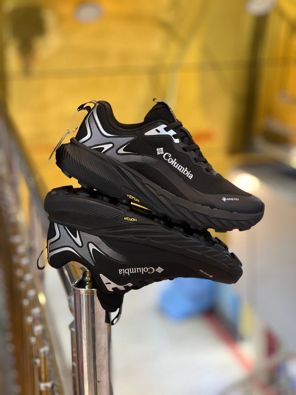 کتونی ترکینگ و طبیعت‌گردی کلمبیا گورتکس مردانه سایز ۴۰ الی ۴۵ ساخت ویتنام|Columbia GORE-TEX Waterproof Hiking Shoes