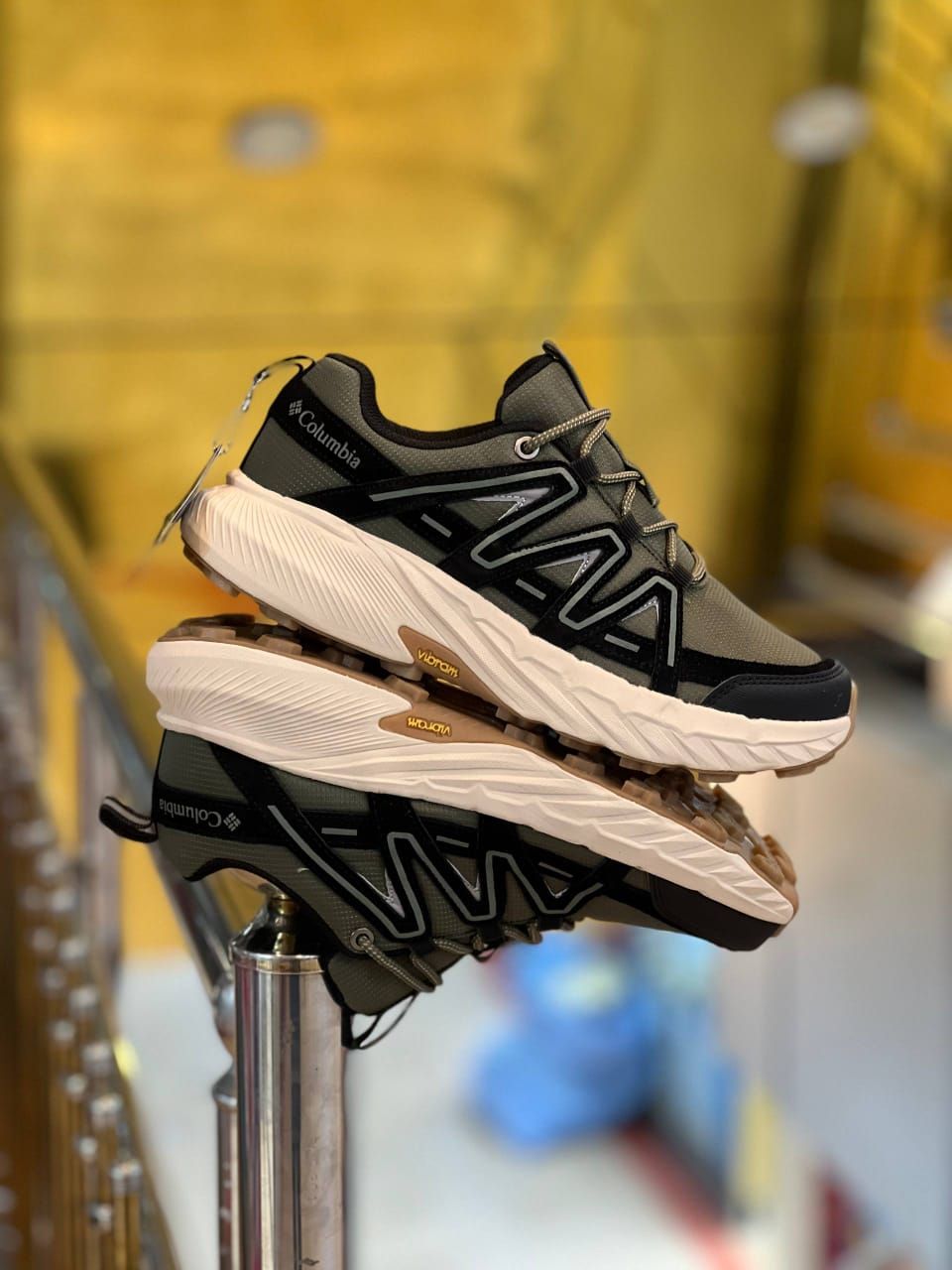 کتونی ترکینگ و طبیعت‌گردی کلمبیا گورتکس مردانه سایز ۴۰ الی ۴۵ ساخت ویتنام|Columbia GORE-TEX Waterproof Hiking Shoes