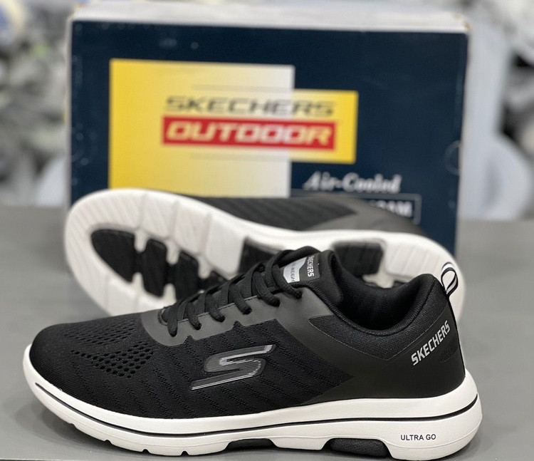 کتونی مسترکوالیتی سایز بزرگ اسکیچرز اولترا گو ساخت ویتنام سایز ۴۴ الی ۴۸ | Skechers Ultra Go