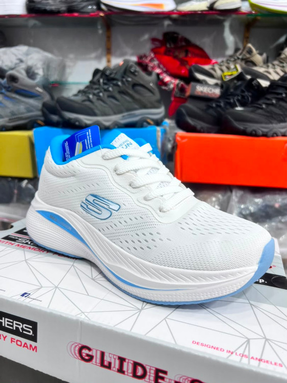 کتونی مسترکوالیتی اسکیچرز مکس کوشن ساخت ویتنام سایزبندی 37 الی ۴۰ | Skechers Max Cushioning