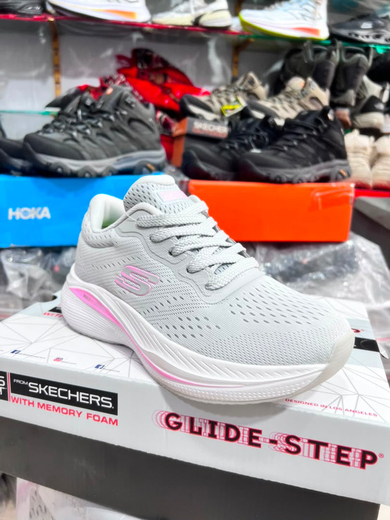 کتونی مسترکوالیتی اسکیچرز مکس کوشن ساخت ویتنام سایزبندی 37 الی ۴۰ | Skechers Max Cushioning