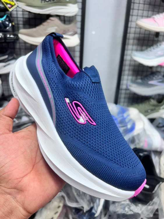 کتونی مسترکوالیتی اسکیچرز مکس کوشن ساخت ویتنام سایزبندی 37 الی ۴۰ | Skechers Max Cushioning