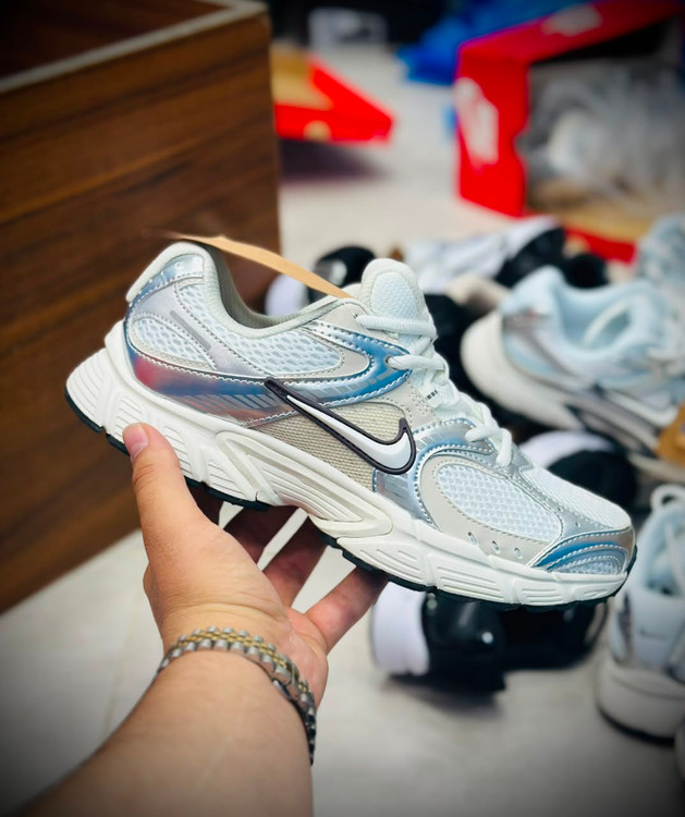 کتونی نایک V5k RNR سایز 37 الی 45 ساخت ویتنام  | Nike V5k RNR