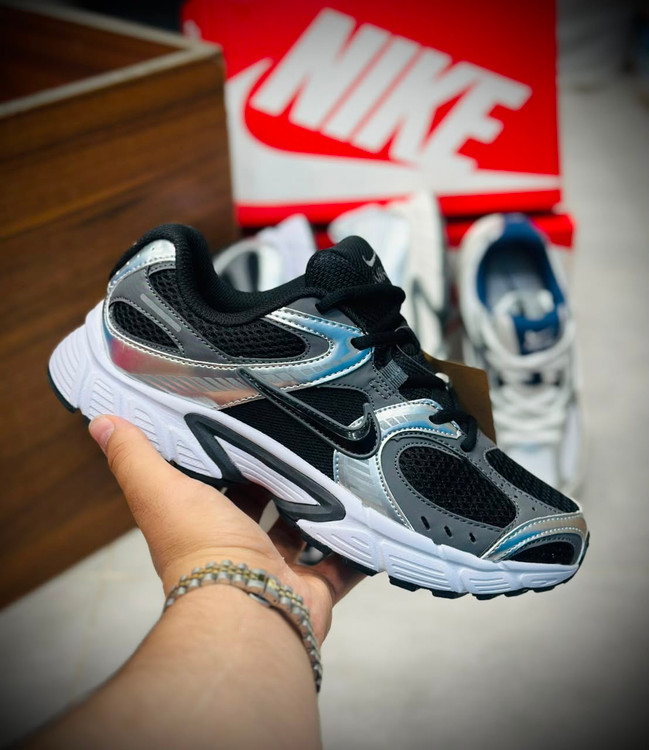 کتونی نایک V5k RNR سایز 37 الی 45 ساخت ویتنام  | Nike V5k RNR