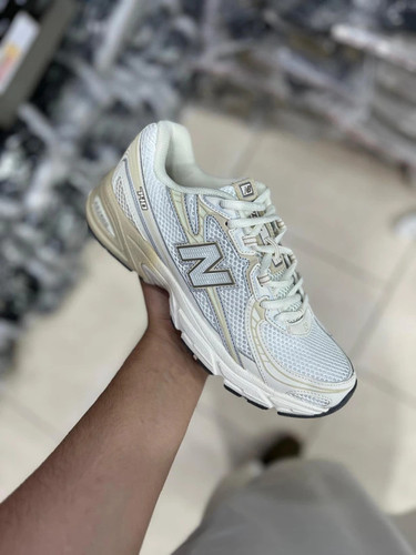 کتونی نیوبالانس 740 سایز ۳۶ الی ۴۵ ساخت ویتنام | New Balance 740