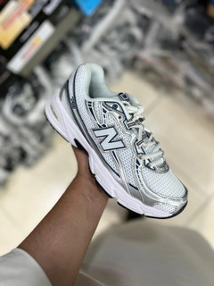 کتونی نیوبالانس 740 سایز ۳۶ الی ۴۵ ساخت ویتنام | New Balance 740