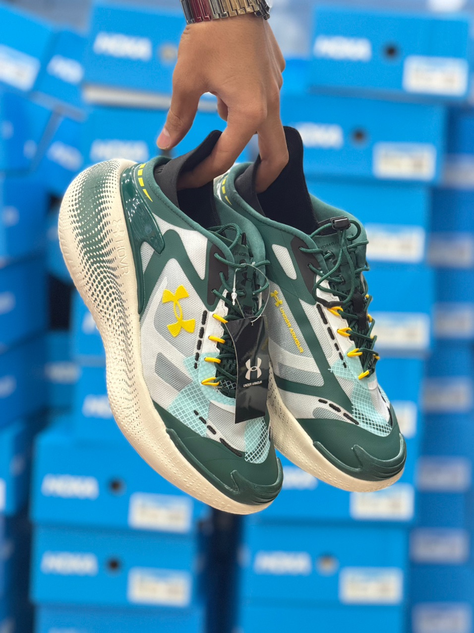 کتونی رانینگ و پیاده‌روی اندرآرمور اکو مسترکوالیتی سایز ۴۰ الی ۴۵ ساخت ویتنام | Under Armour Echo