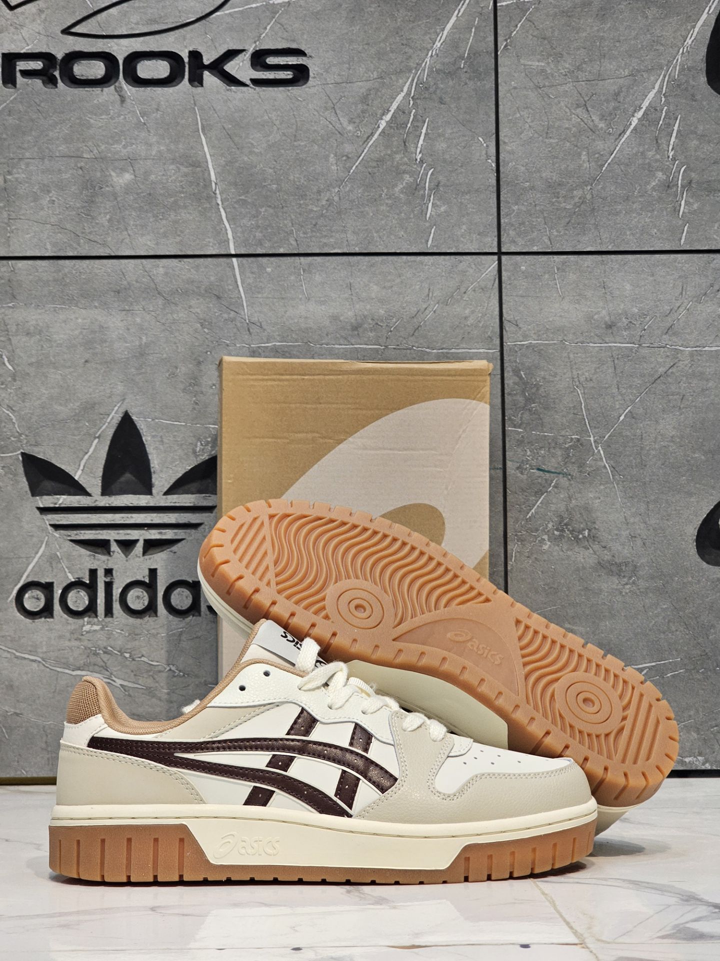 کتونی اسیکس کورت MZ 2.0 سایز 40الی 45 ساخت ویتنام | ASICS Court MZ 2.0