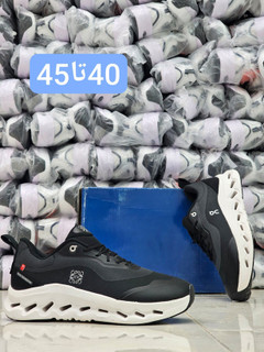 کتونی پیادهروی آن رانینگ کلادتیلت سایز 40 الی ۴۵ ساخت ویتنام|On Running Cloudtilt