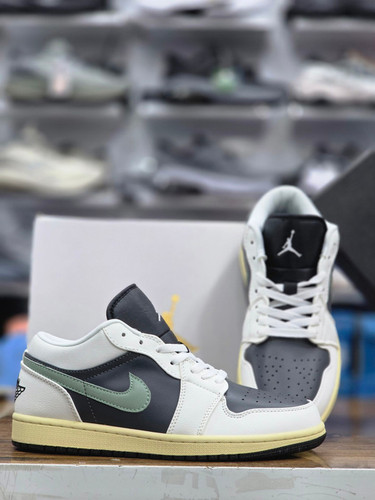 کتونی نایک ایر جردن وان ساق کوتاه سایز ۴۰ تا ۴۵ ساخت ویتنام | Nike Air Jordan 1 Low Vietnam