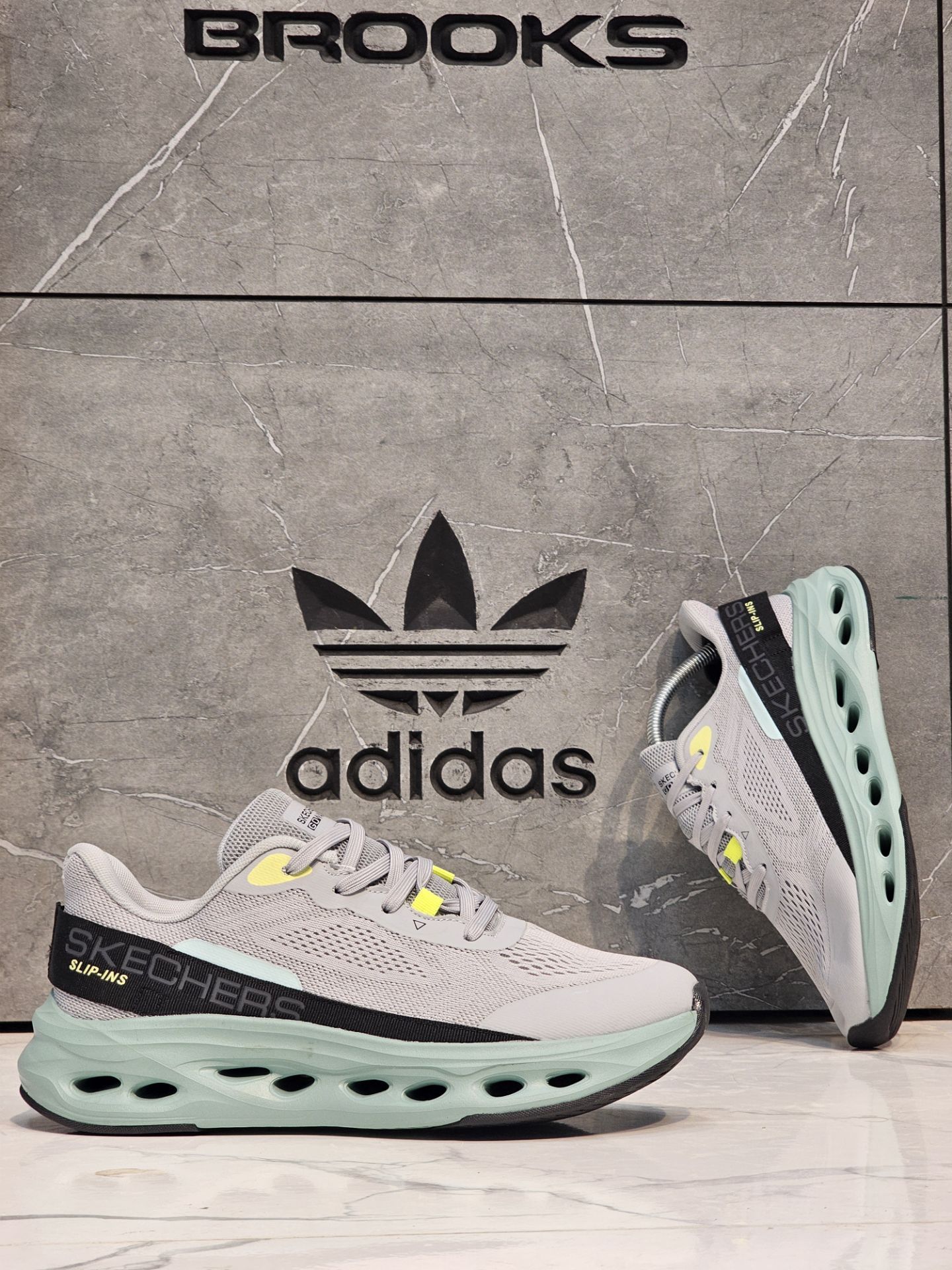 کتونی  اسکیچرز اسلیپ اینز  سایز ۴۰ الی ۴۵ ساخت ویتنام | Skechers Slip-Ins