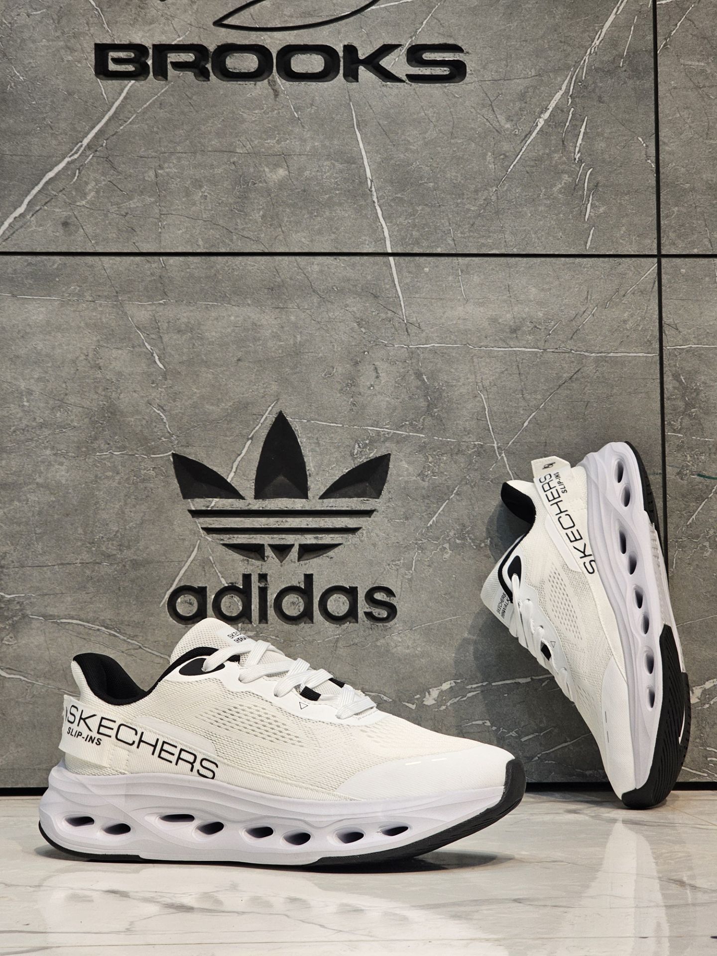 کتونی  اسکیچرز اسلیپ اینز  سایز ۴۰ الی ۴۵ ساخت ویتنام | Skechers Slip-Ins