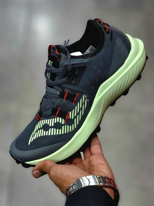 کتونی ساکونی اندورفین ریفت مسترکوالیتی سایز ۴۰ الی ۴۵ ساخت ویتنام | Saucony Endorphin Rift