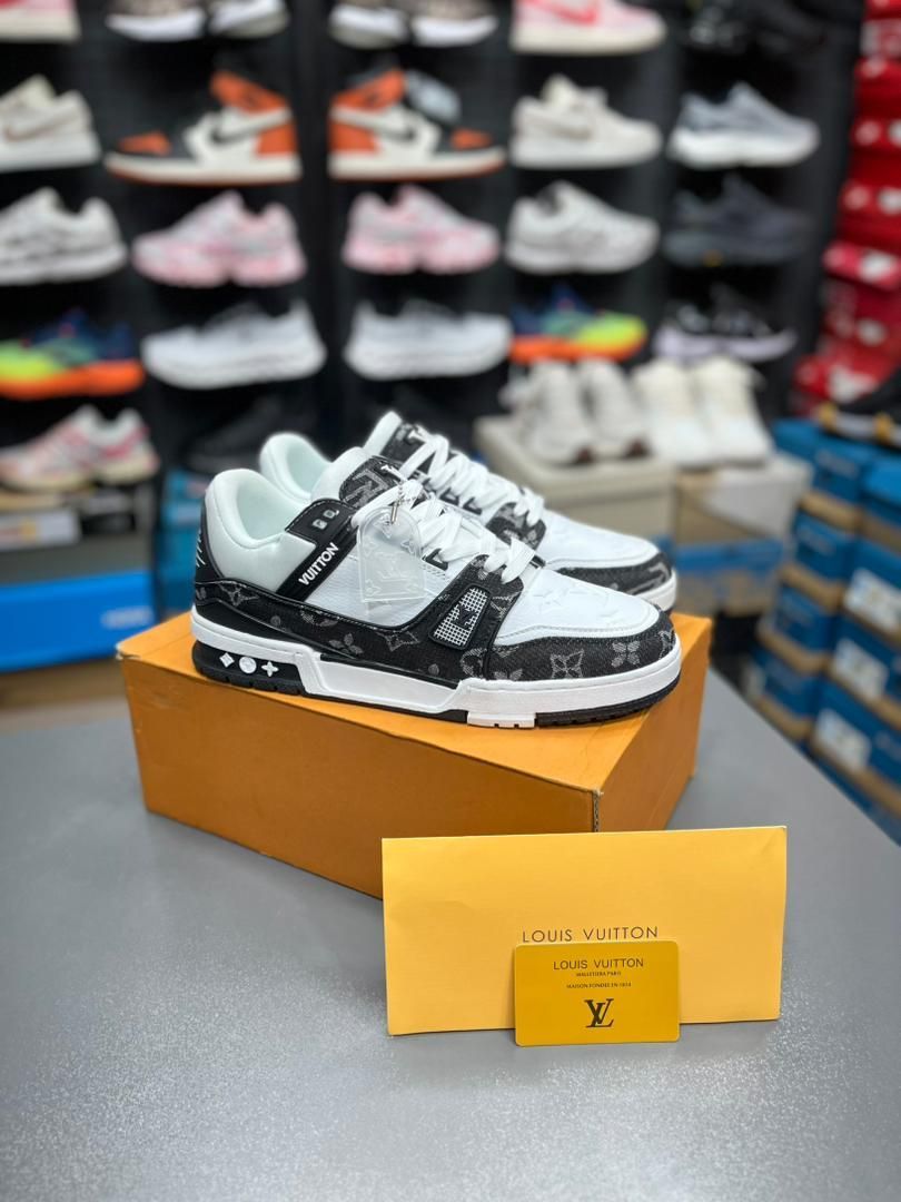 کتونی لویی ویتون ال‌وی ترینر لو مسترکوالیتی سایز ۴۰ الی ۴۵ ساخت ویتنام | Louis Vuitton LV Trainer Low