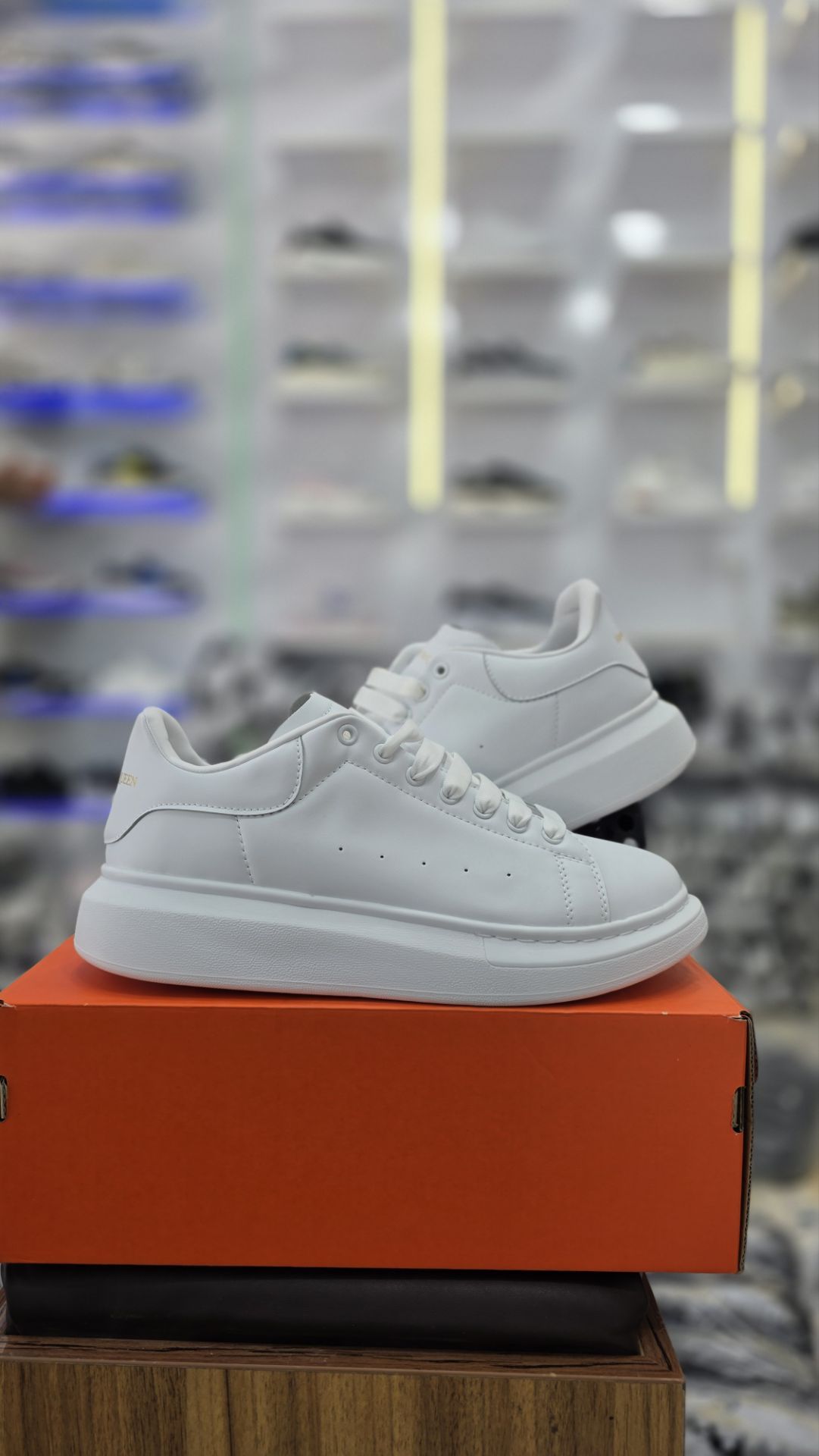 کتونی اسپرت الکساندر مک‌کوئین مسترکوالیتی سایز ۴۰ الی 45 ساخت ویتنام | Alexander McQueen