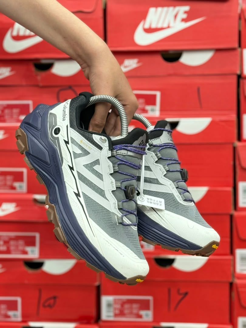 کتونی ضدآب کلمبیا مدل Out Dry ساخت ویتنام سایزبندی40تا45 | Columbia Out Dry Goretex