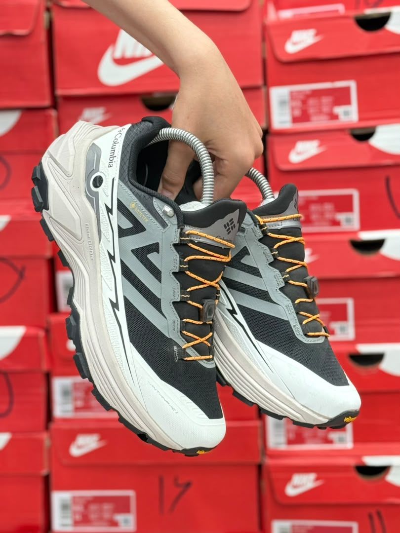 کتونی ضدآب کلمبیا مدل Out Dry ساخت ویتنام سایزبندی40تا45 | Columbia Out Dry Goretex