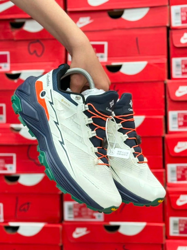 کتونی ضدآب کلمبیا مدل Out Dry ساخت ویتنام سایزبندی40تا45 | Columbia Out Dry Goretex