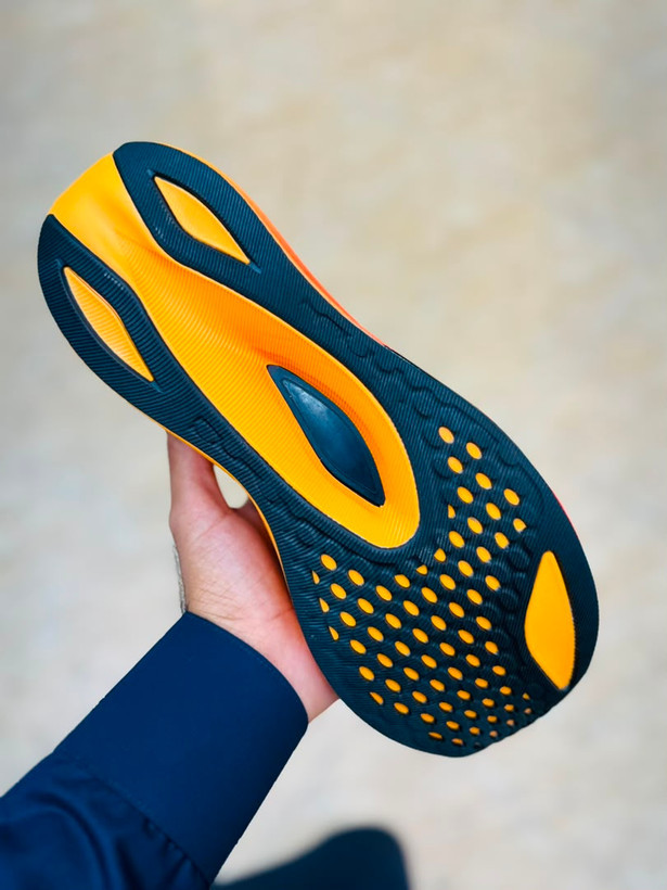 کتونی اسیکس مجیک اسپید مسترکوالیتی سایز ۴۰ الی ۴۵ ساخت ویتنام | ASICS MAGIC SPEED