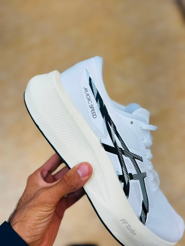 کتونی اسیکس مجیک اسپید مسترکوالیتی سایز ۴۰ الی ۴۵ ساخت ویتنام | ASICS MAGIC SPEED