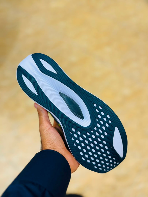 کتونی اسیکس مجیک اسپید مسترکوالیتی سایز ۴۰ الی ۴۵ ساخت ویتنام | ASICS MAGIC SPEED