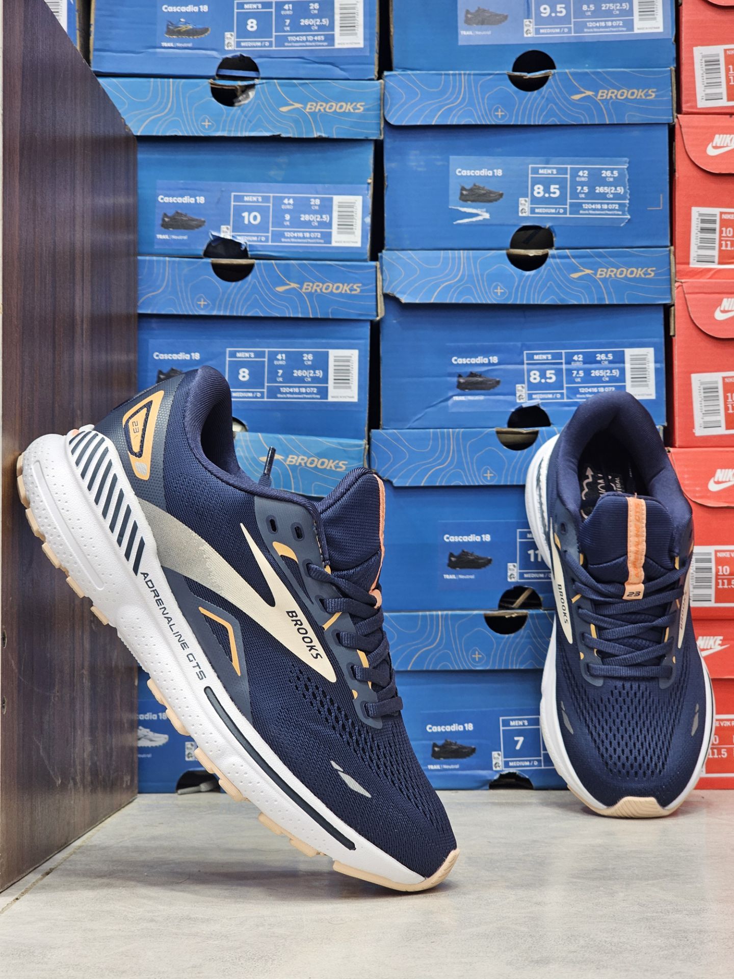 کتونی بروکس آدرنالین جی‌تی‌اس ۲۳ سایزبندی 40تا45 ساخت ویتنام | Brooks Adrenaline GTS 23