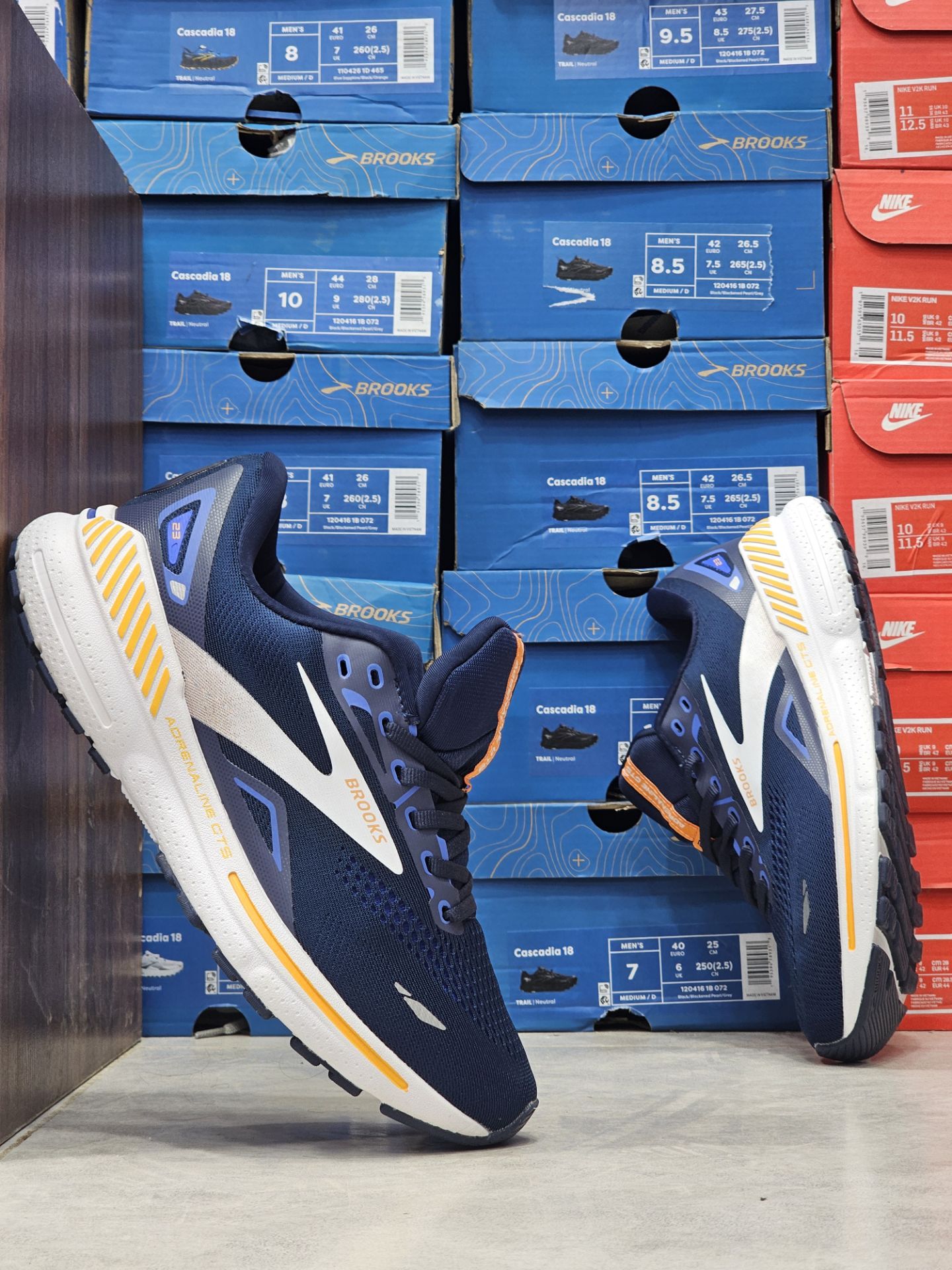 کتونی بروکس آدرنالین جی‌تی‌اس ۲۳ سایزبندی 40تا45 ساخت ویتنام | Brooks Adrenaline GTS 23