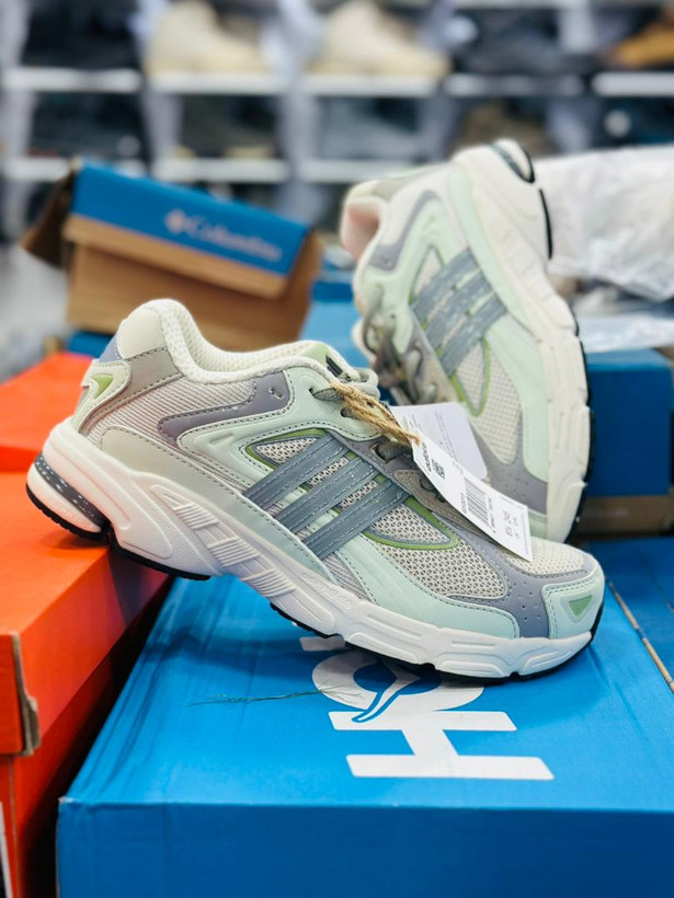 کتونی آدیداس فارماتون مسترکوالیتی سایز 40 الی 45 ساخت ویتنام | Adidas Pharmaton