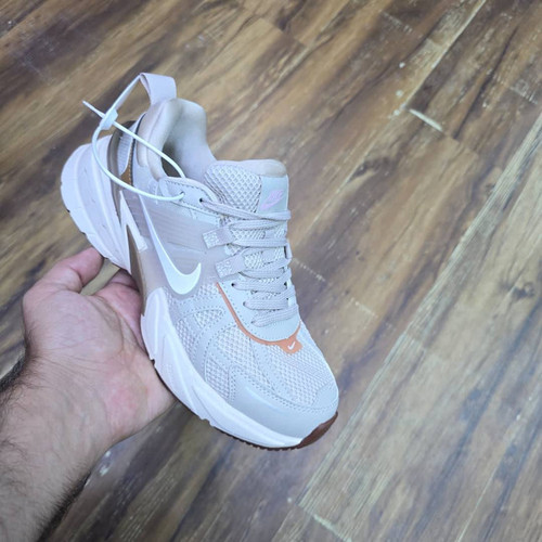 کتونی مسترکوالیتی نایک وی تو کی ساخت ویتنام سایزبندی 37 الی 40 | Nike V2K Run