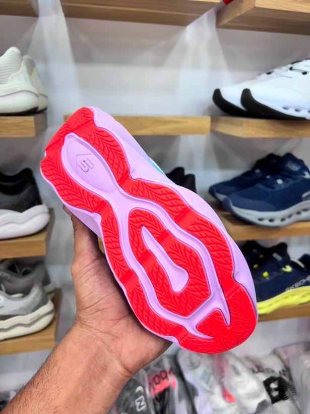 کتونی اسکیچرز هایپربرست کربن مسترکوالیتی سایز ۳۶ الی ۴۰ ساخت ویتنام | Skechers Hyperburst Carbon