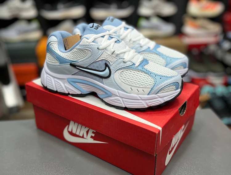 کتونی نایک وی فایو کی مسترکوالیتی سایز 37 الی 40 ساخت ویتنام  | Nike V5k RNR