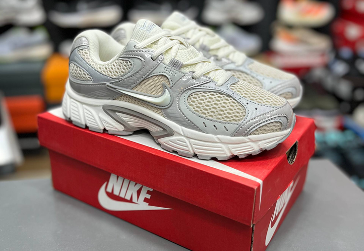 کتونی نایک وی فایو کی مسترکوالیتی سایز 37 الی 40 ساخت ویتنام | Nike V5k RNR