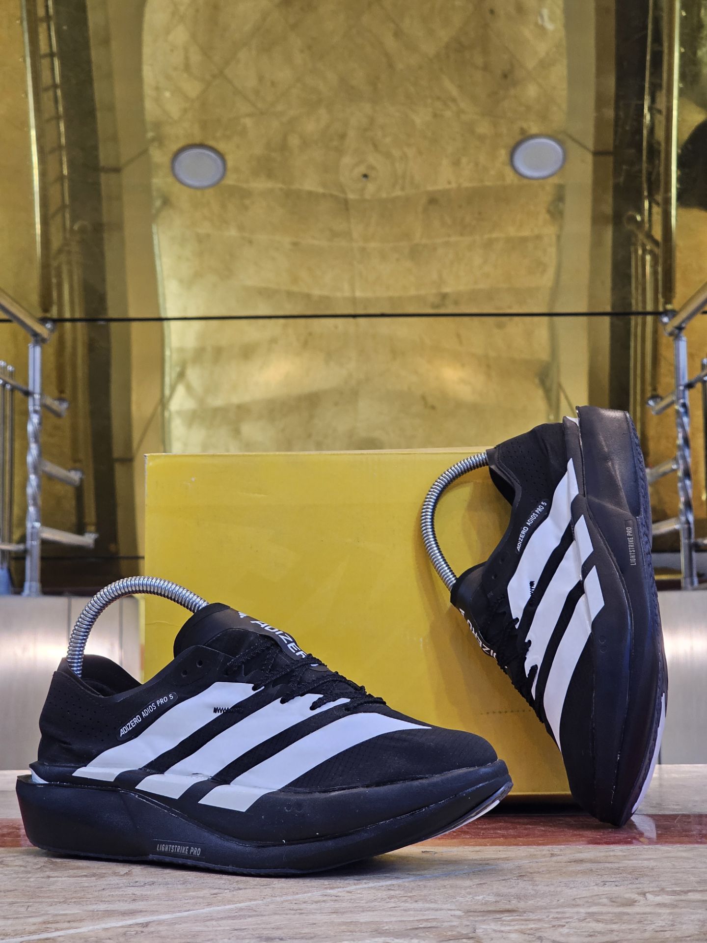 کتونی رانینگ آدیداس آدی زیرو پرو 4 مسترکوالیتی سایز ۴۰ الی 45 ساخت ویتنام | Adidas Adizero Pro 4