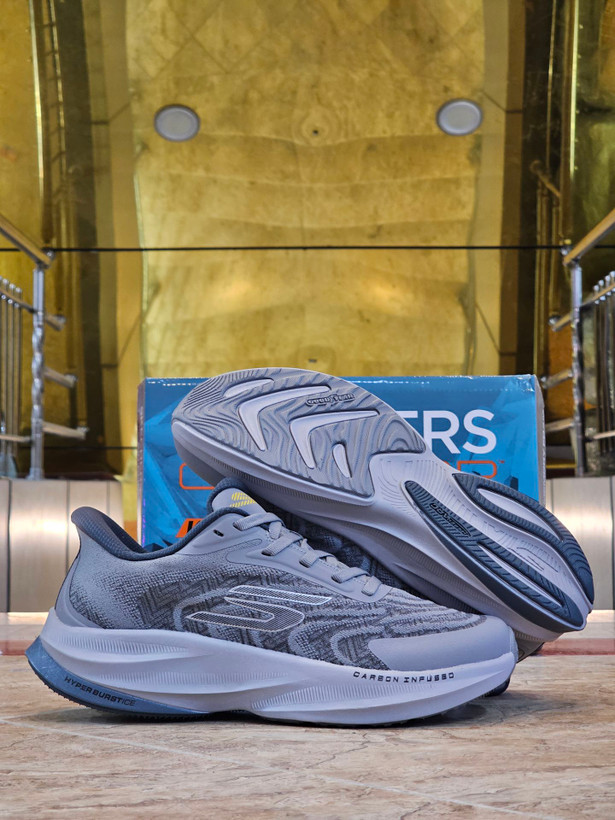 کتونی مسترکوالیتی اسکیچرز هایپربرست کربن ساخت ویتنام سایزبندی ۴۰ الی ۴۵ | Skechers Hyperburst Carbon