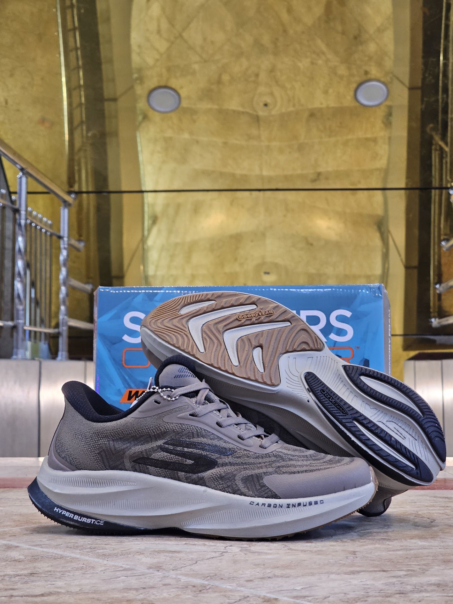 کتونی مسترکوالیتی اسکیچرز هایپربرست کربن ساخت ویتنام سایزبندی ۴۰ الی ۴۵ | Skechers Hyperburst Carbon