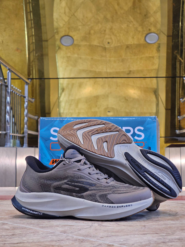 کتونی مسترکوالیتی اسکیچرز هایپربرست کربن ساخت ویتنام سایزبندی ۴۰ الی ۴۵ | Skechers Hyperburst Carbon
