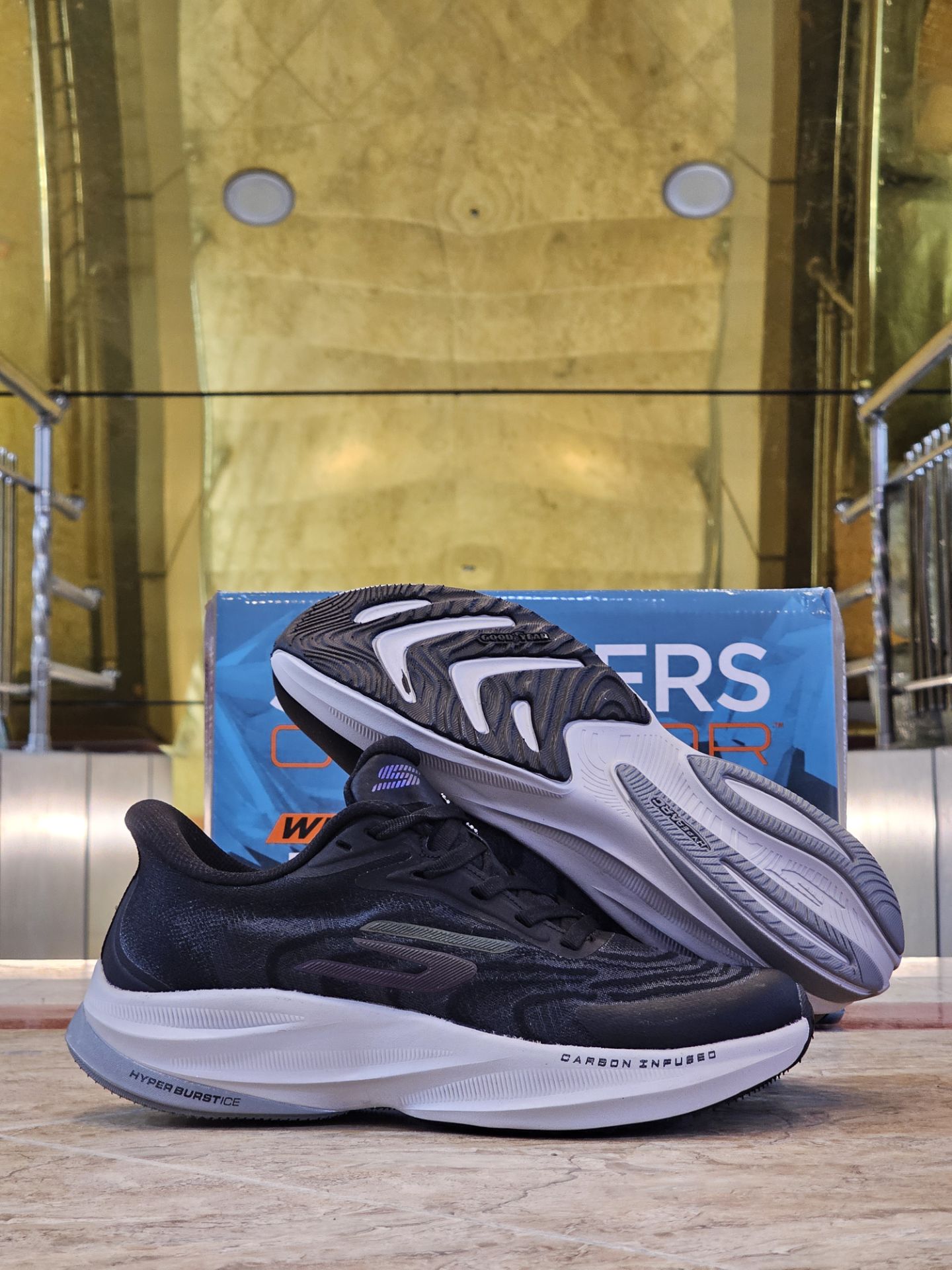 کتونی مسترکوالیتی اسکیچرز هایپربرست کربن ساخت ویتنام سایزبندی ۴۰ الی ۴۵ | Skechers Hyperburst Carbon