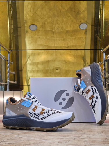کتونی ساکونی اندورفین ریفت مسترکوالیتی سایز ۴۰ الی ۴۵ ساخت ویتنام | Saucony Endorphin Rift