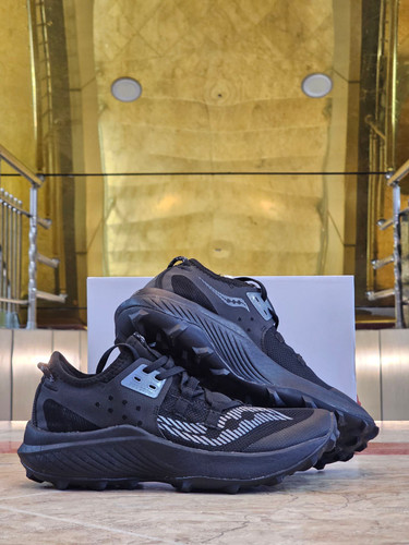 کتونی ساکونی اندورفین ریفت مسترکوالیتی سایز ۴۰ الی ۴۵ ساخت ویتنام | Saucony Endorphin Rift
